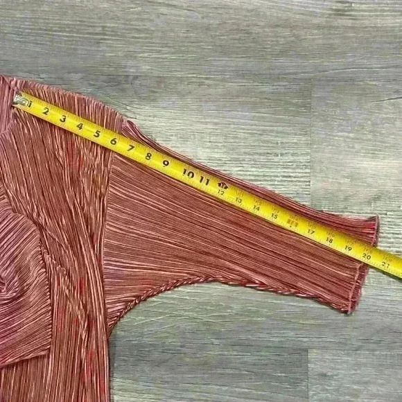 NWT LuLaRoe Women's Size Medium Shirley Kimono Solid Rose Gold Vertical Stripes - Picture 11 of 11